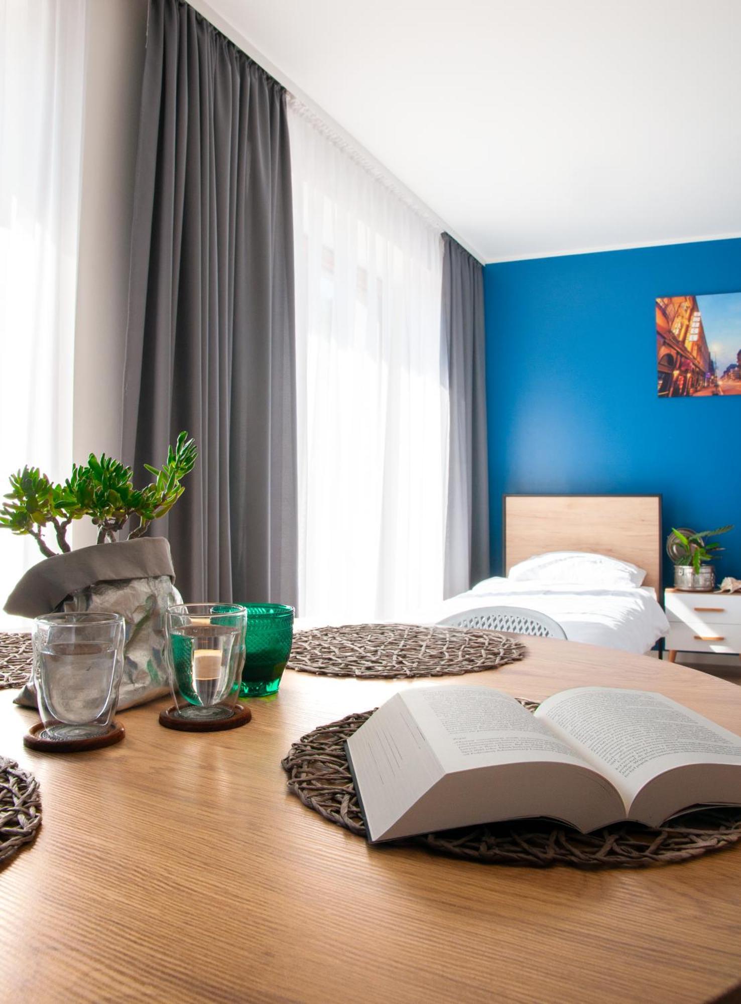 Tanie Noclegi Gliwice - Apartamenty Lowicka 28 Exterior foto